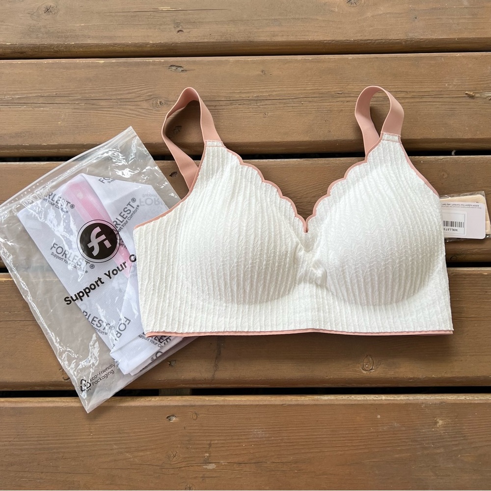 Forlest Sharon Two Tone Lace Bra - Size XL  (NWT)
